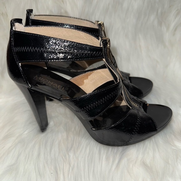 MICHAEL Michael Kors Black Heels with Side Zipper - Picture 5 of 11